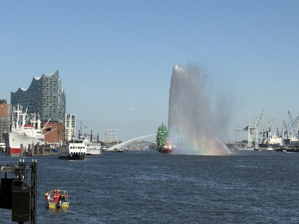Die schönsten Eindrücke vom 836. Hamburger Hafengeburtstag